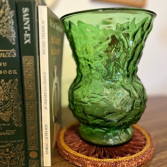 Vintage Green Textured Glass Vase – Mid-Century Style - Picture 7 of 14